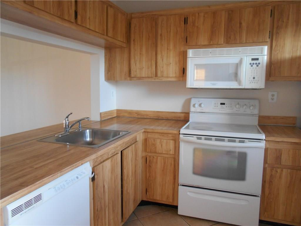 Fairview At Pembroke Poin - Residential Lease