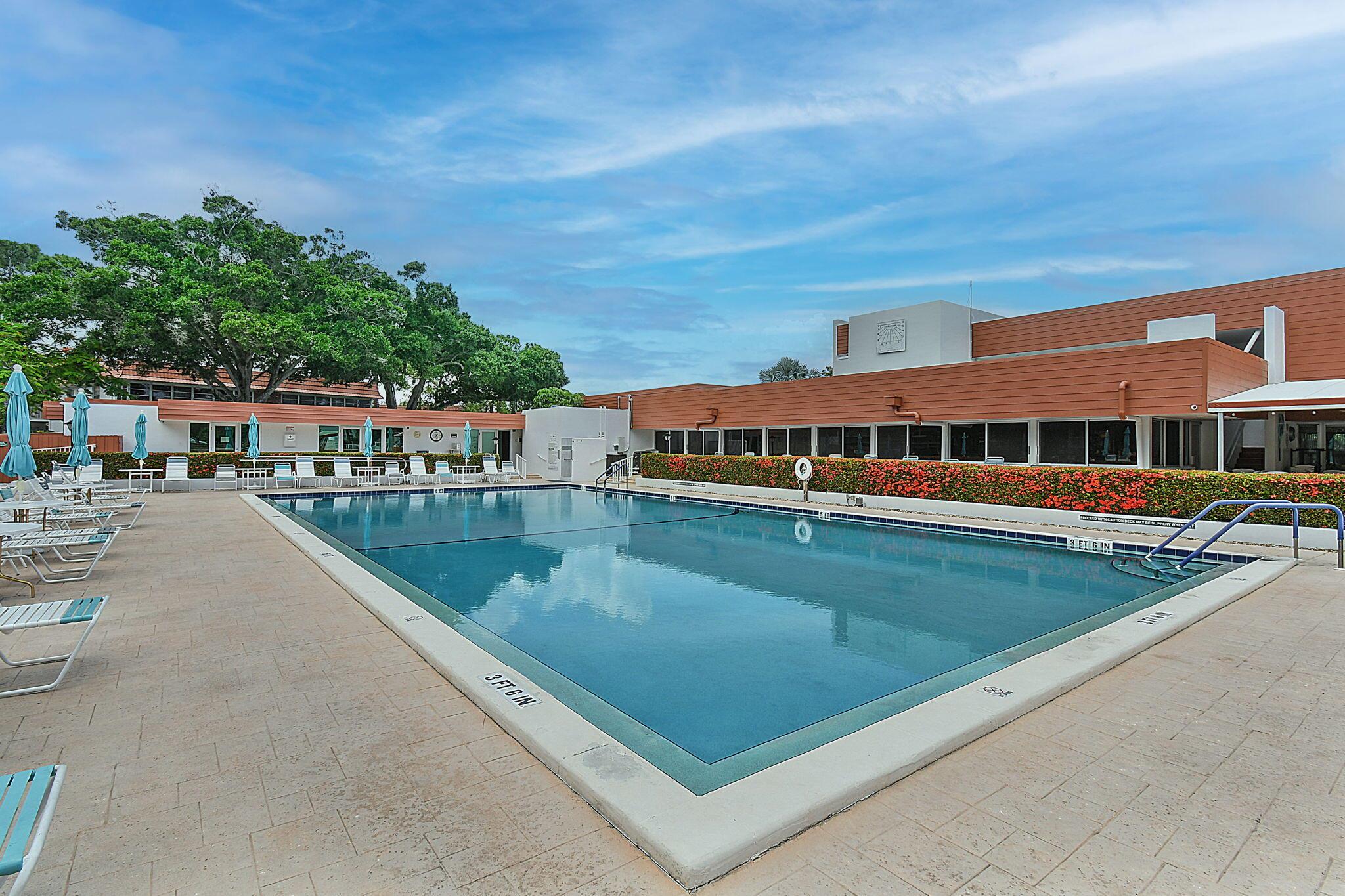 VISTA PINES CONDO - Residential