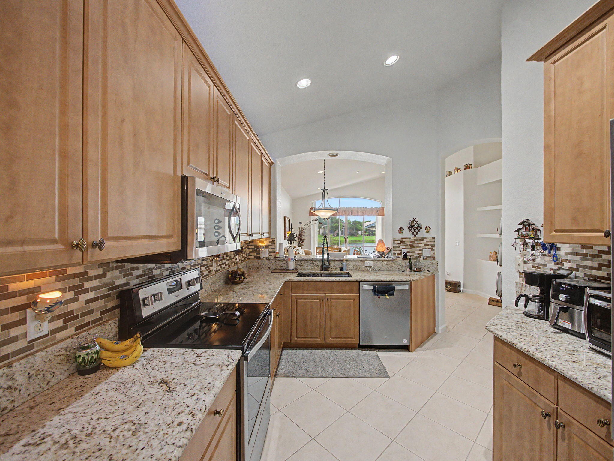 806 NW Rutherford Court