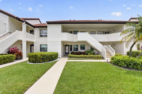 Photo of 5907 Parkwalk Drive, Boynton Beach, FL 33472 (MLS # B26029066)