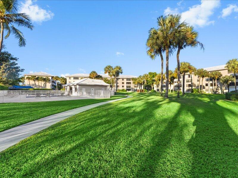 WHITEHALL VILLAGE - Residential