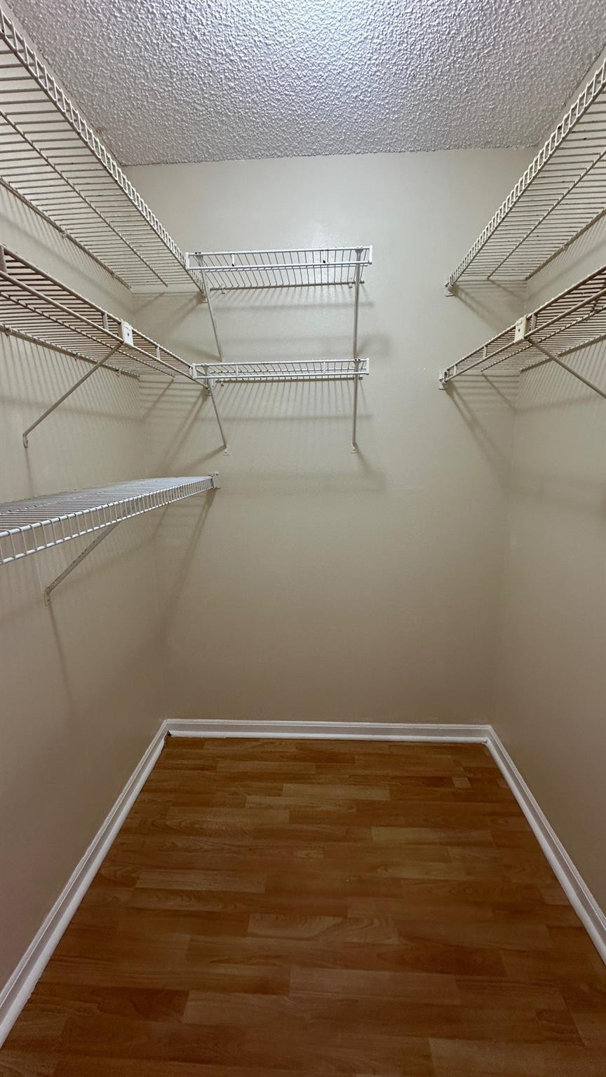 Runaway Bay Condo - Residential Lease