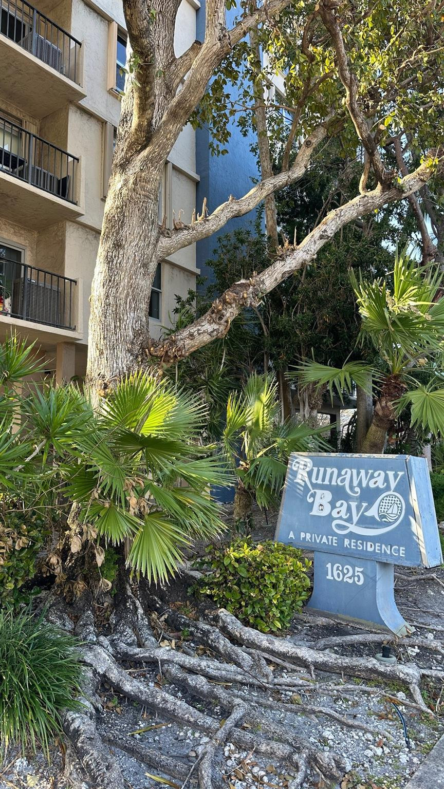Runaway Bay Condo - Residential Lease