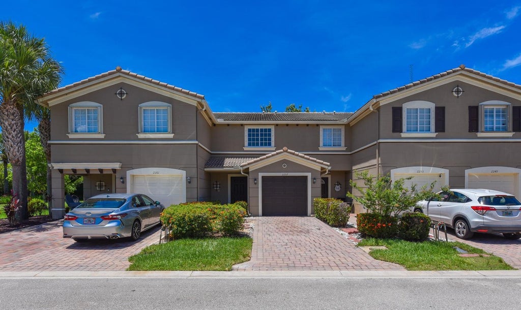 Photo of 2257 SW MARSHFIELD Court #2257, Port Saint Lucie, FL 34953 (MLS # B26070139)