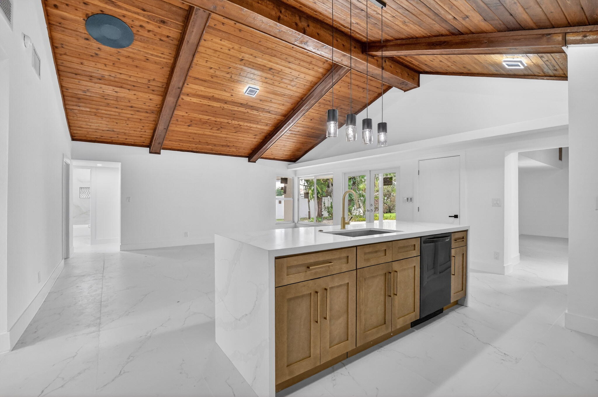 COQUINA LAKES - Residential