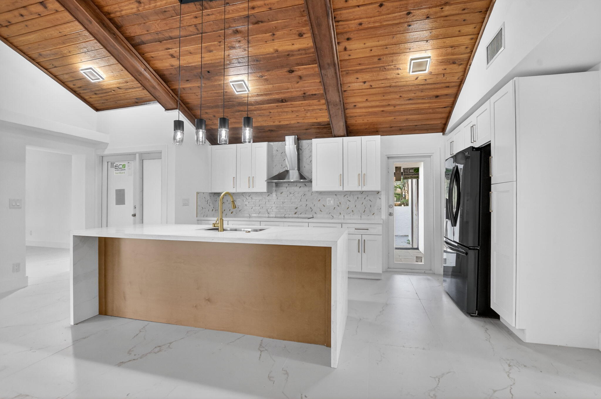 COQUINA LAKES - Residential