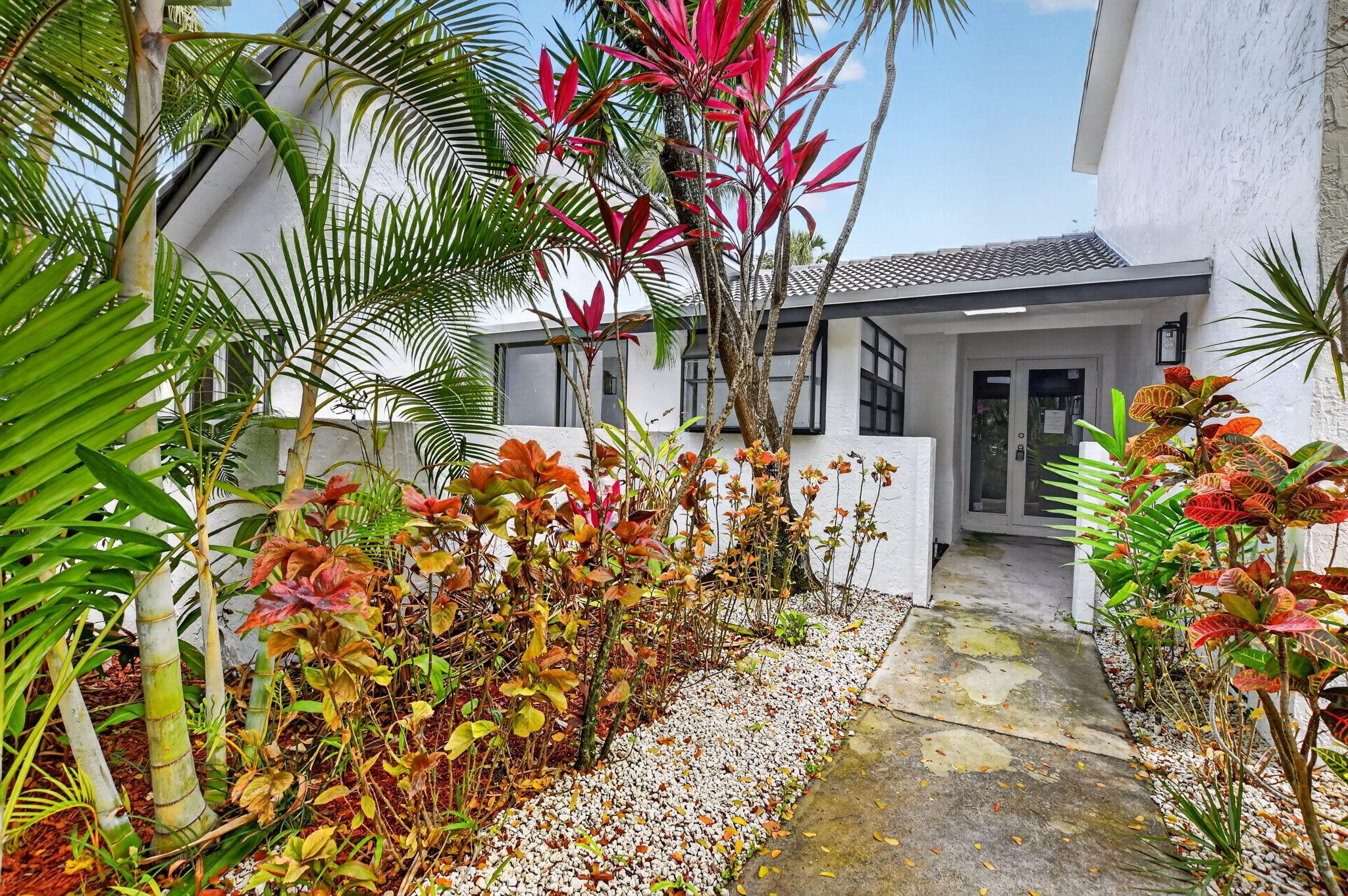 COQUINA LAKES - Residential