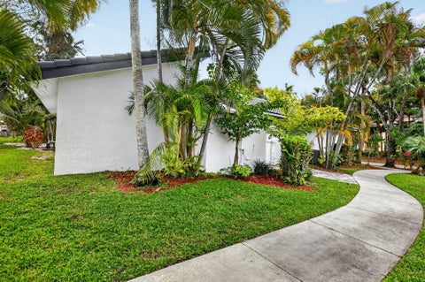 Tiny photo for 4701 NW 1st Place, Deerfield Beach, FL 33442 (MLS # B26020795)