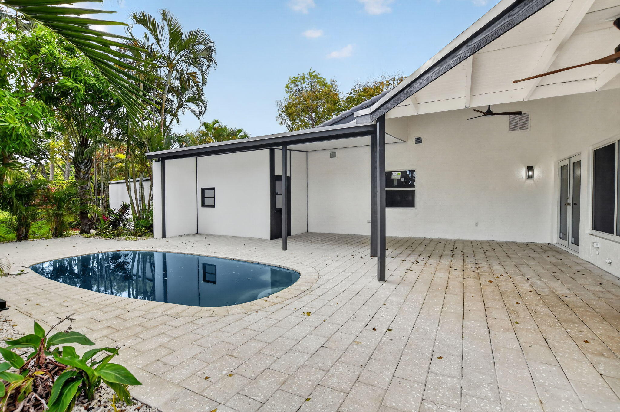 COQUINA LAKES - Residential