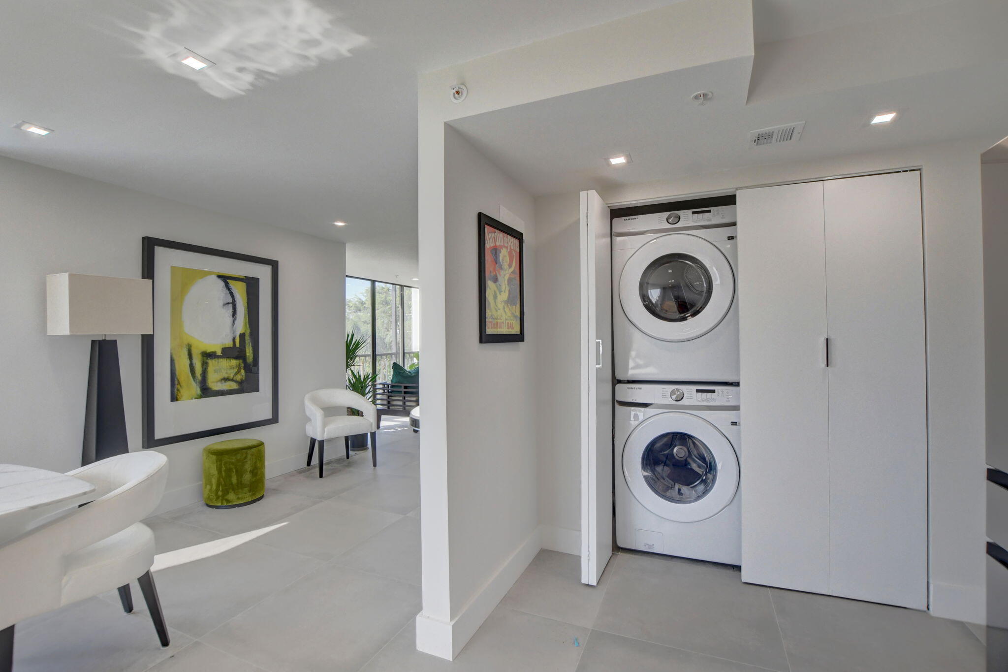 Lakewood Midrise - Residential Lease