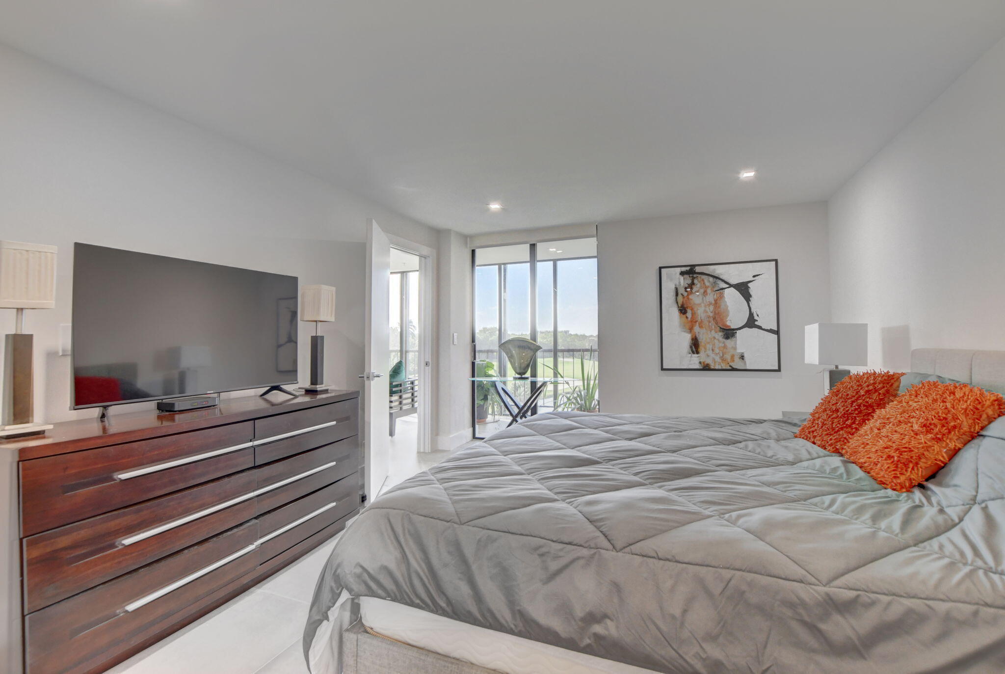 Lakewood Midrise - Residential Lease