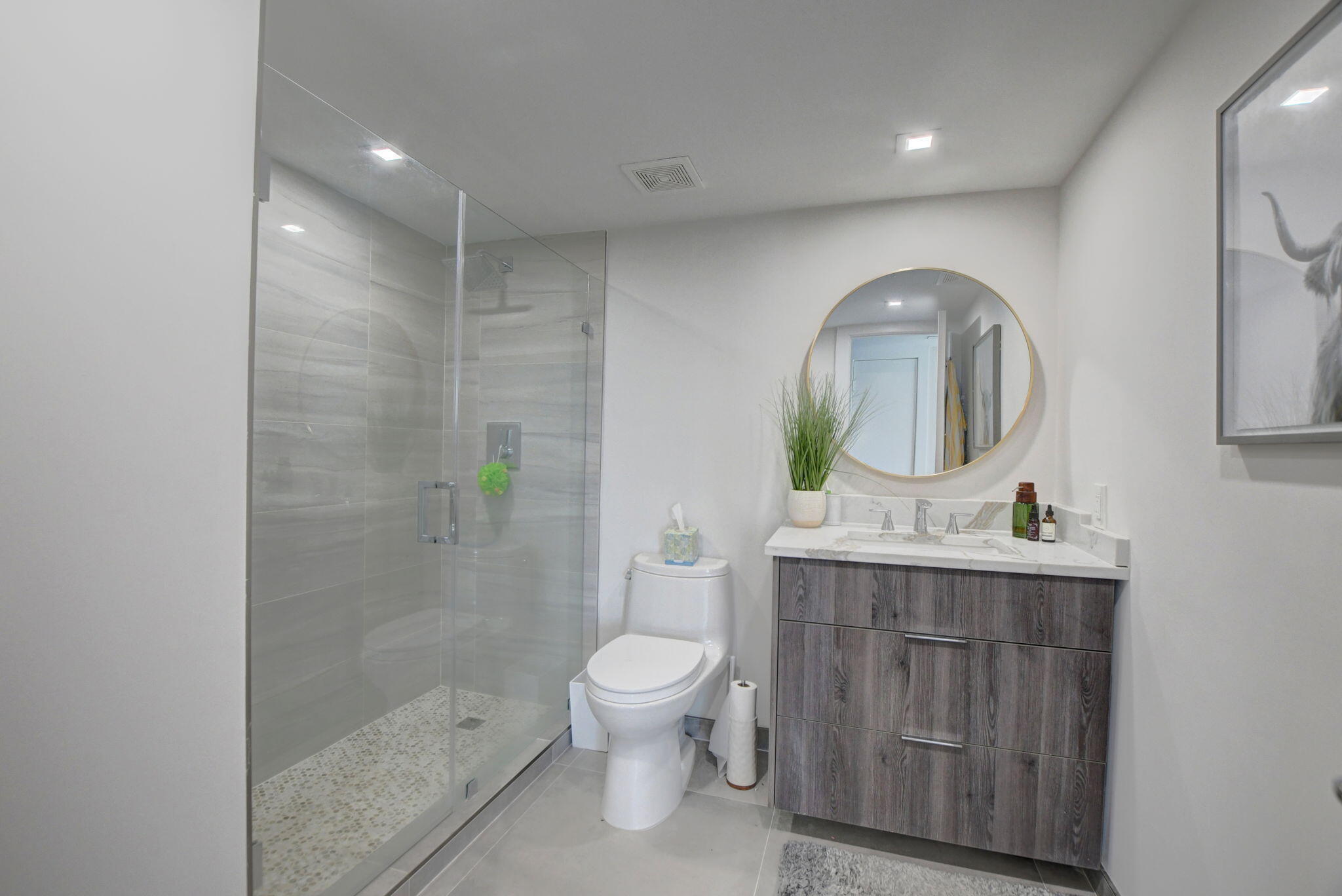 Lakewood Midrise - Residential Lease