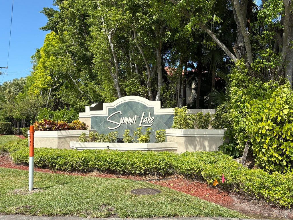 Photo of 886 Summit Lake Drive, West Palm Beach, FL 33406 (MLS # R11071363)