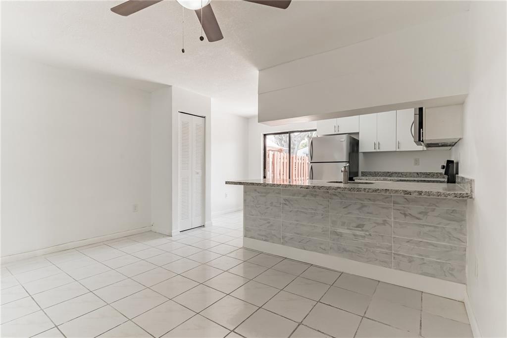 SOUTH LAKES VILLAGE - Residential