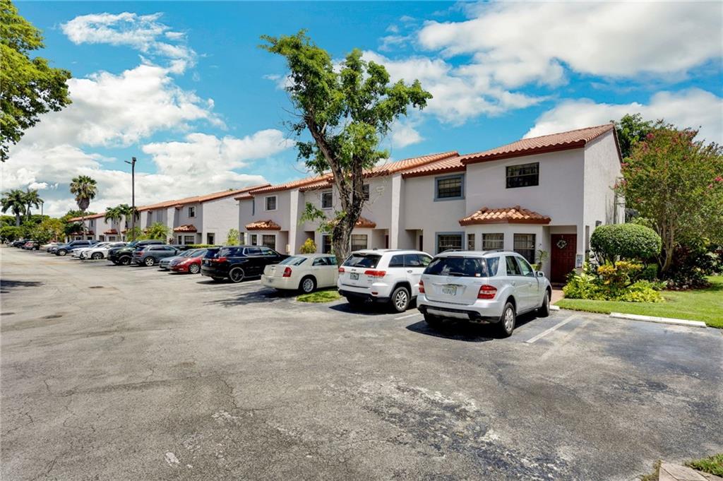 SOUTH LAKES VILLAGE - Residential