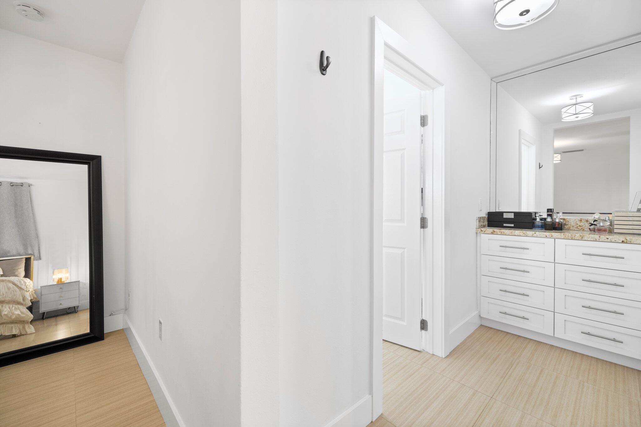 CORAL GABLES GRANADA SEC - Residential Lease