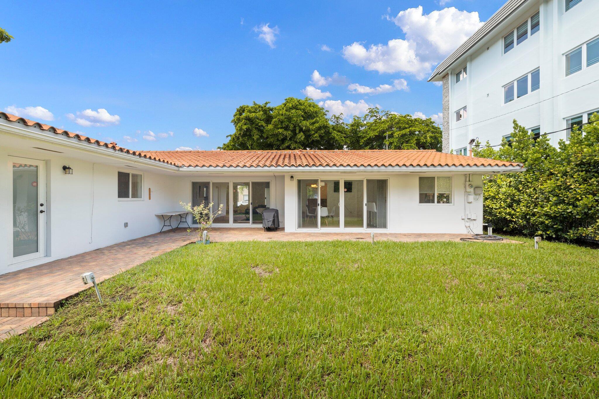 CORAL GABLES GRANADA SEC - Residential Lease