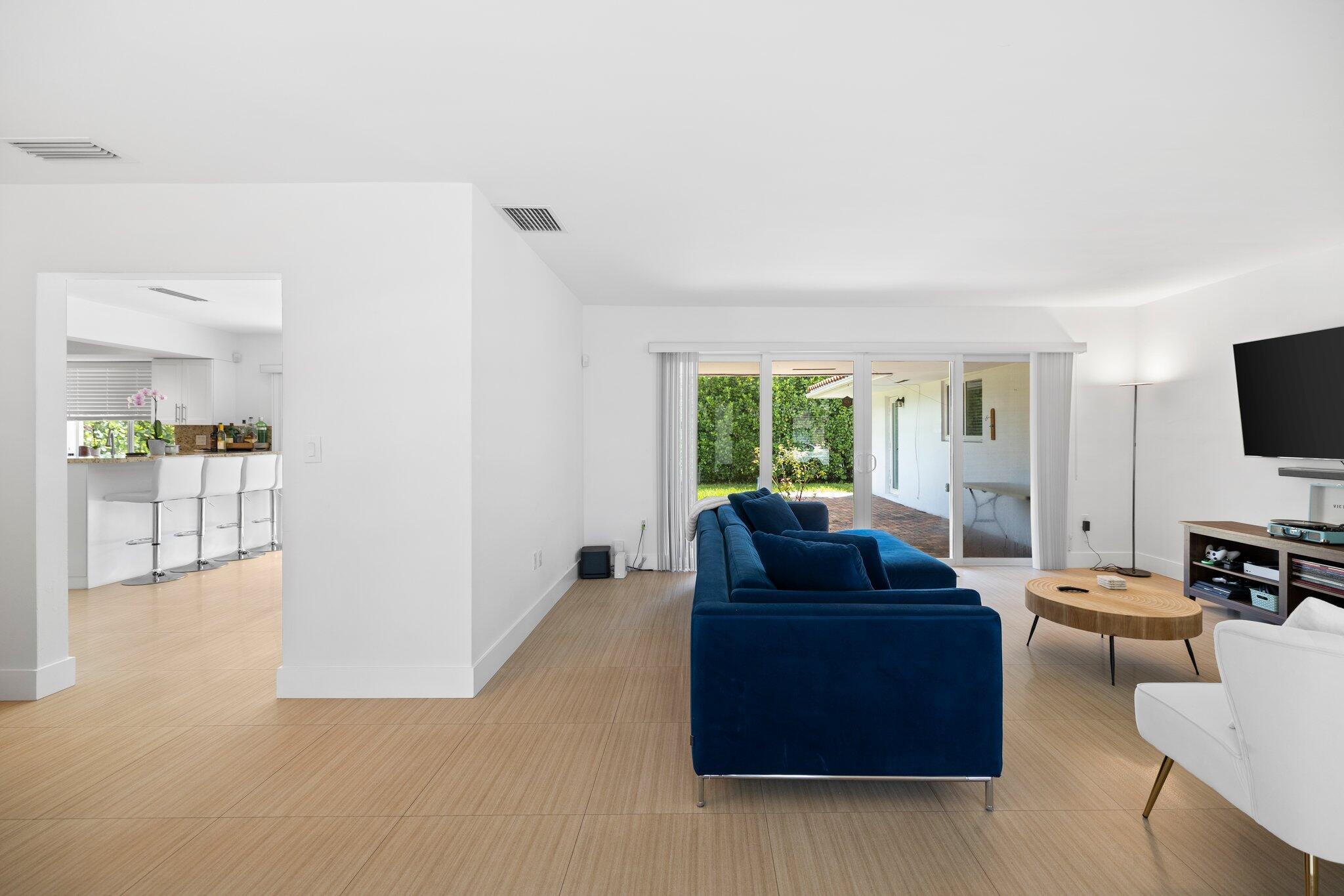 CORAL GABLES GRANADA SEC - Residential Lease