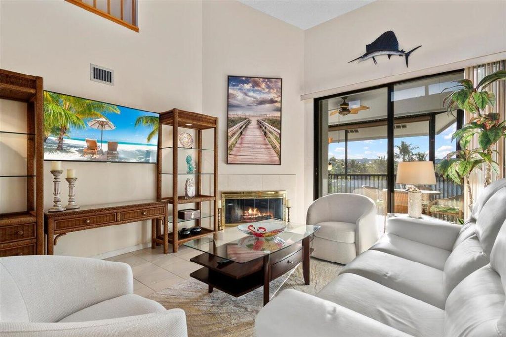 Photo of 143 Bay Colony Drive N, Juno Beach, FL 33408 (MLS # R11155599)