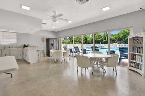 Tiny photo for 911 Ocean Drive #704, Juno Beach, FL 33408 (MLS # B26090699)