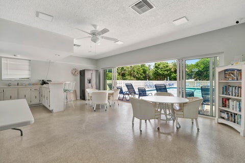 Tiny photo for 911 Ocean Drive #704, Juno Beach, FL 33408 (MLS # B26090699)
