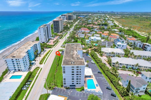 Tiny photo for 911 Ocean Drive #704, Juno Beach, FL 33408 (MLS # B26090699)