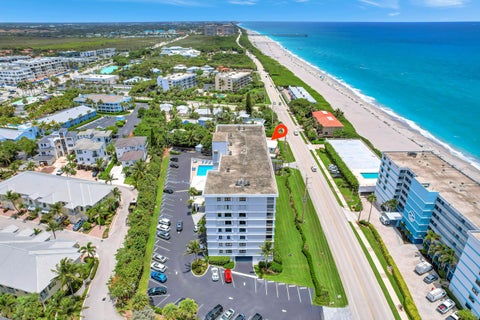 Tiny photo for 911 Ocean Drive #704, Juno Beach, FL 33408 (MLS # B26090699)