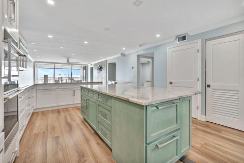 Tiny photo for 911 Ocean Drive #704, Juno Beach, FL 33408 (MLS # B26090699)