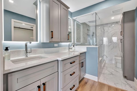 Tiny photo for 911 Ocean Drive #704, Juno Beach, FL 33408 (MLS # B26090699)