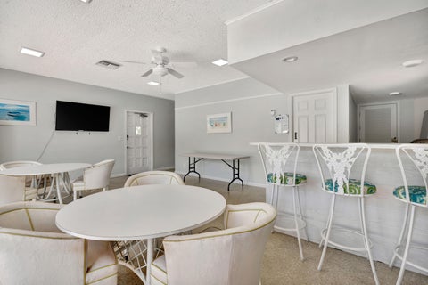 Tiny photo for 911 Ocean Drive #704, Juno Beach, FL 33408 (MLS # B26090699)