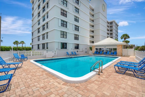 Tiny photo for 911 Ocean Drive #704, Juno Beach, FL 33408 (MLS # B26090699)