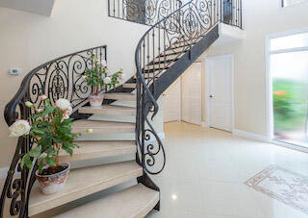 Photo of 253 Old Meadow Way, Palm Beach Gardens, FL 33418 (MLS # R11087429)