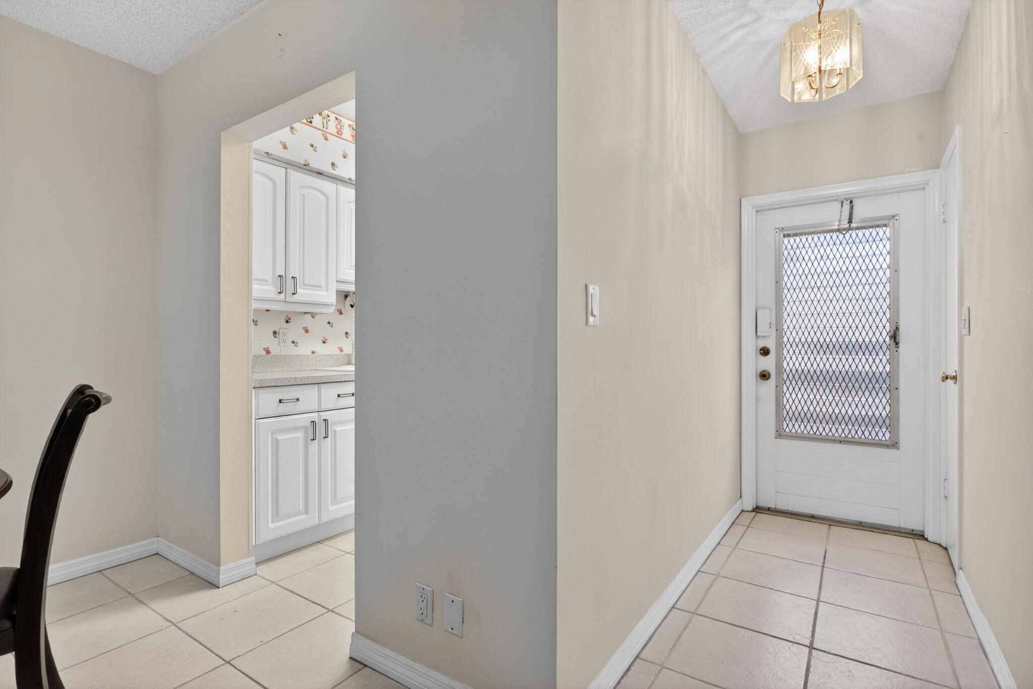 2115 NE 42nd Court 109n
