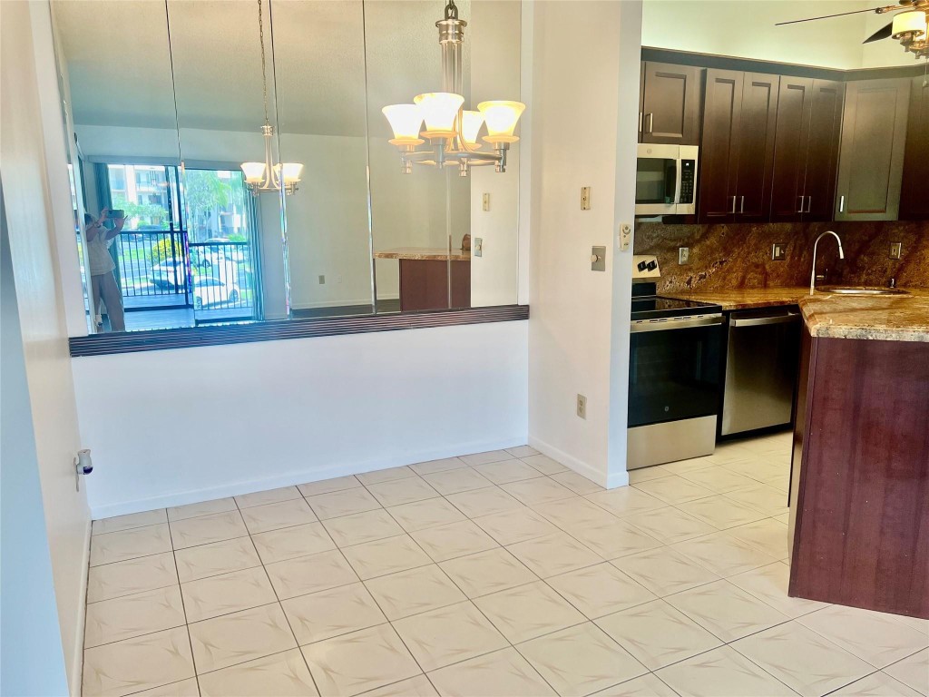 KINGS POINT - Residential Lease