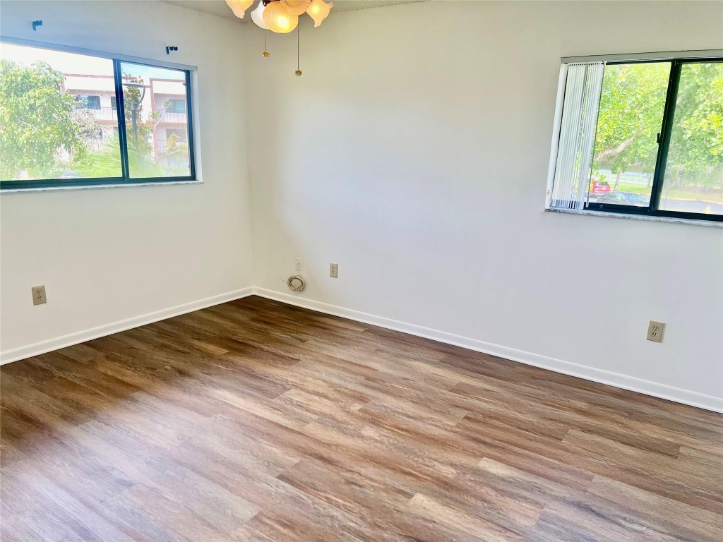 KINGS POINT - Residential Lease