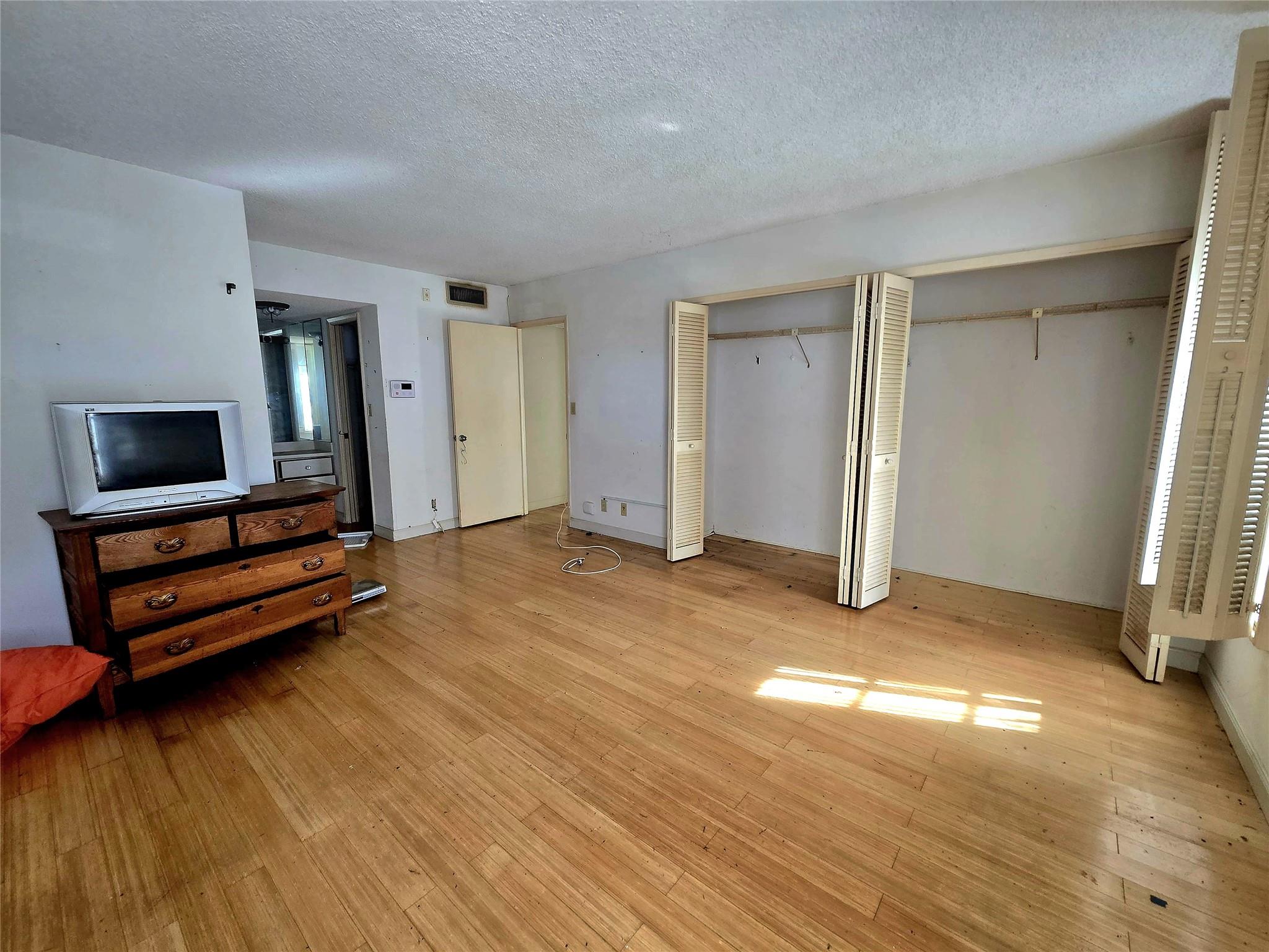 2940 N Course Dr 112