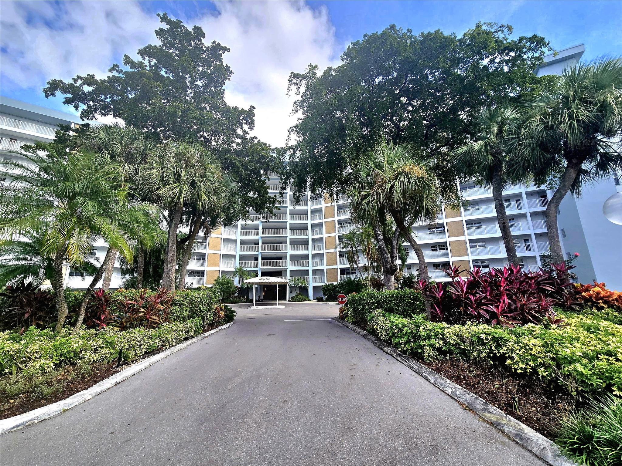 2940 N Course Dr 112