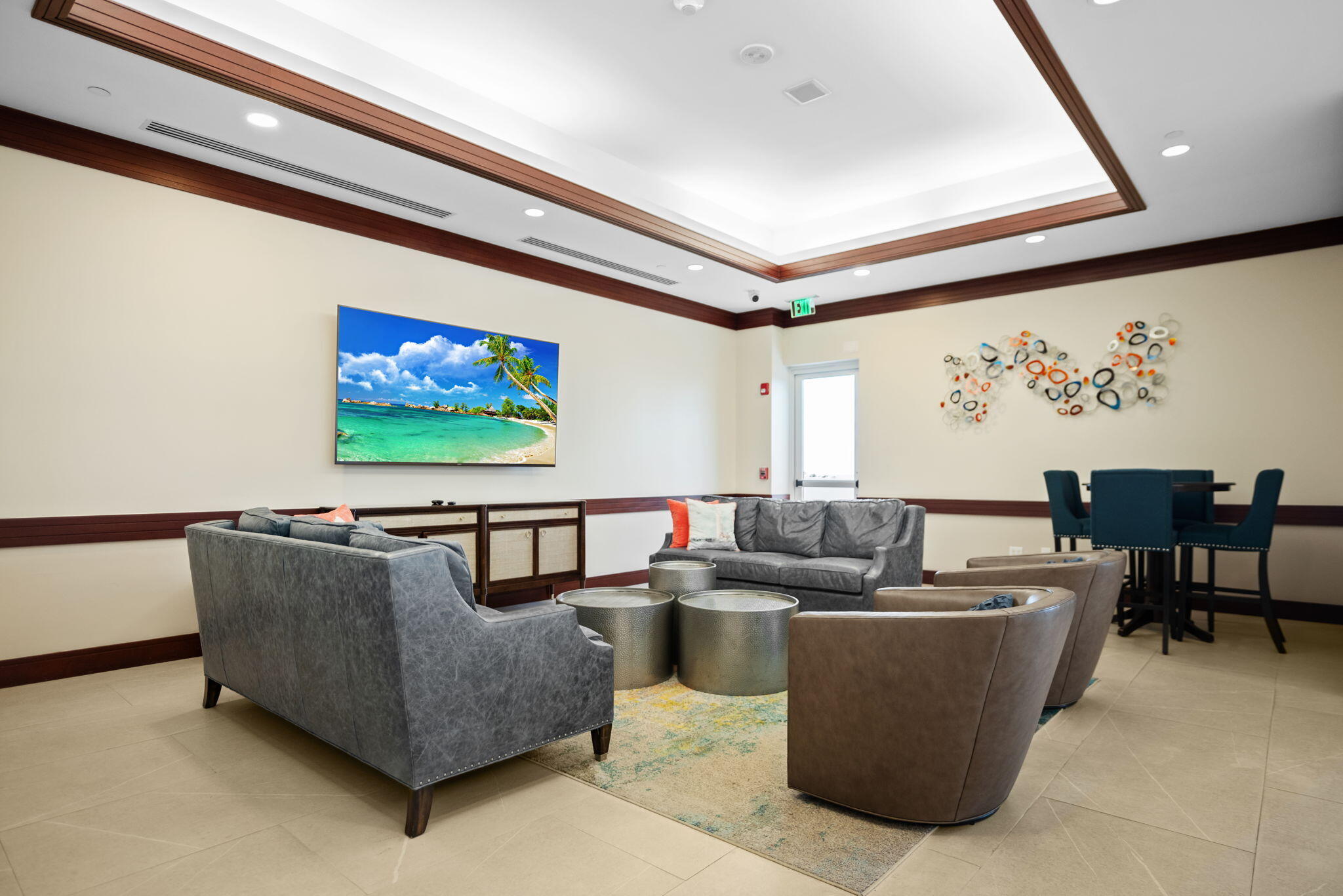 LHERMITAGE II CONDOMINIUM - Residential