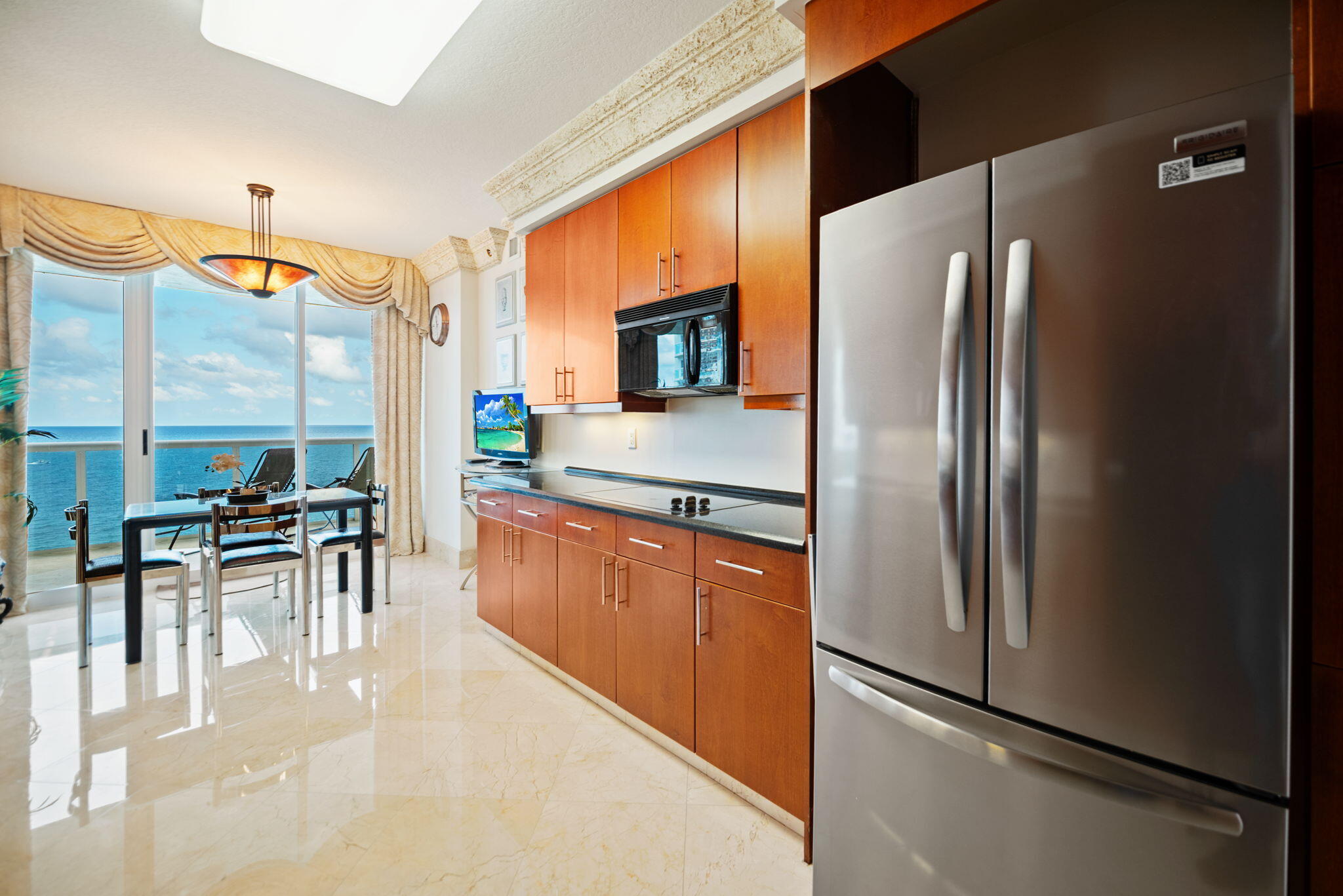 LHERMITAGE II CONDOMINIUM - Residential