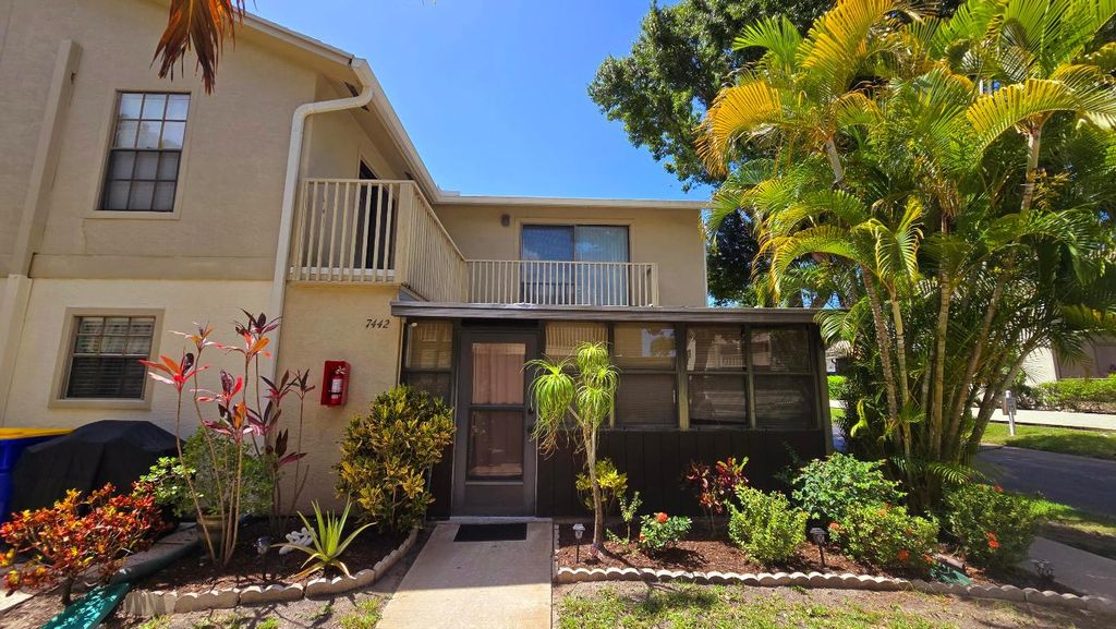 Photo of 7442 SE Jamestown Terrace, Hobe Sound, FL 33455 (MLS # R10989155)