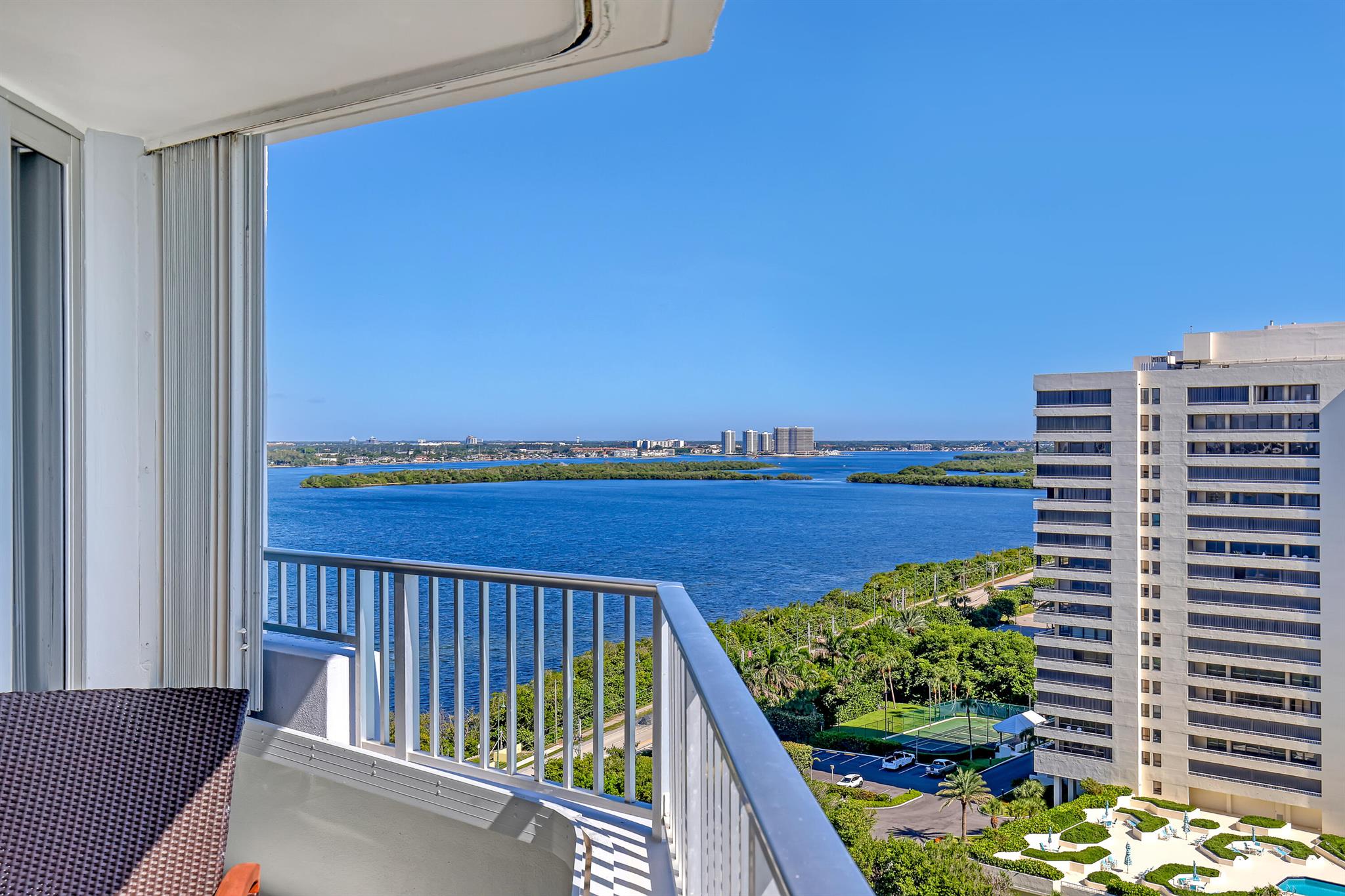 Corniche Condo - Residential Lease