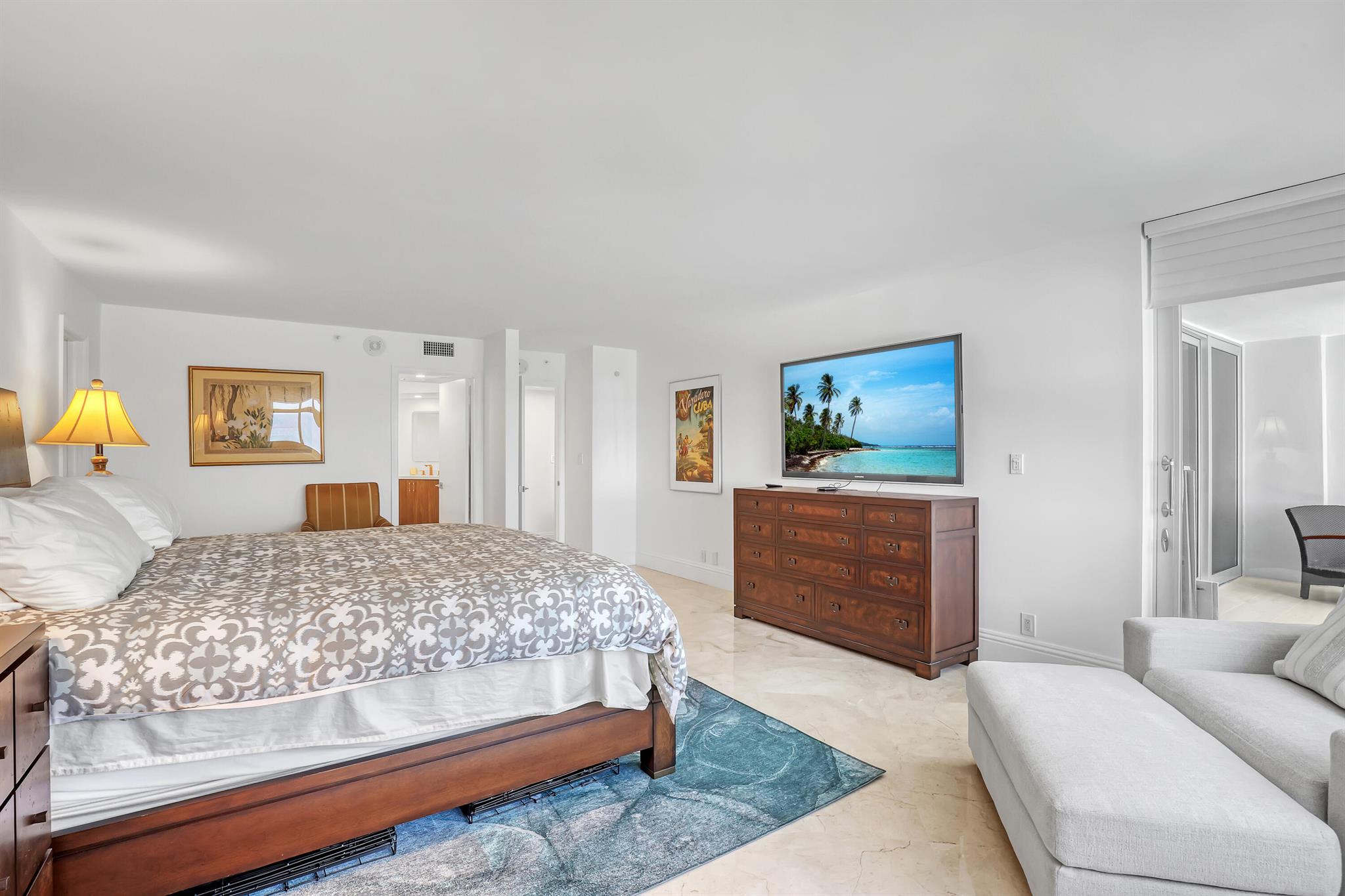 Corniche Condo - Residential Lease