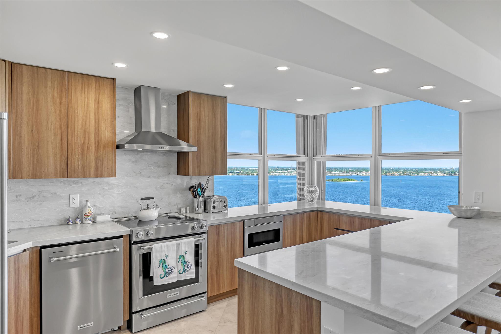 Corniche Condo - Residential Lease