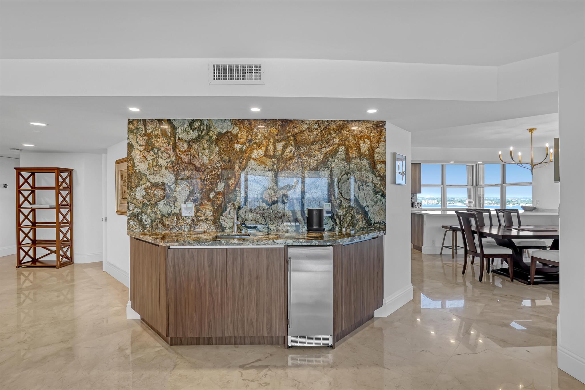 Corniche Condo - Residential Lease