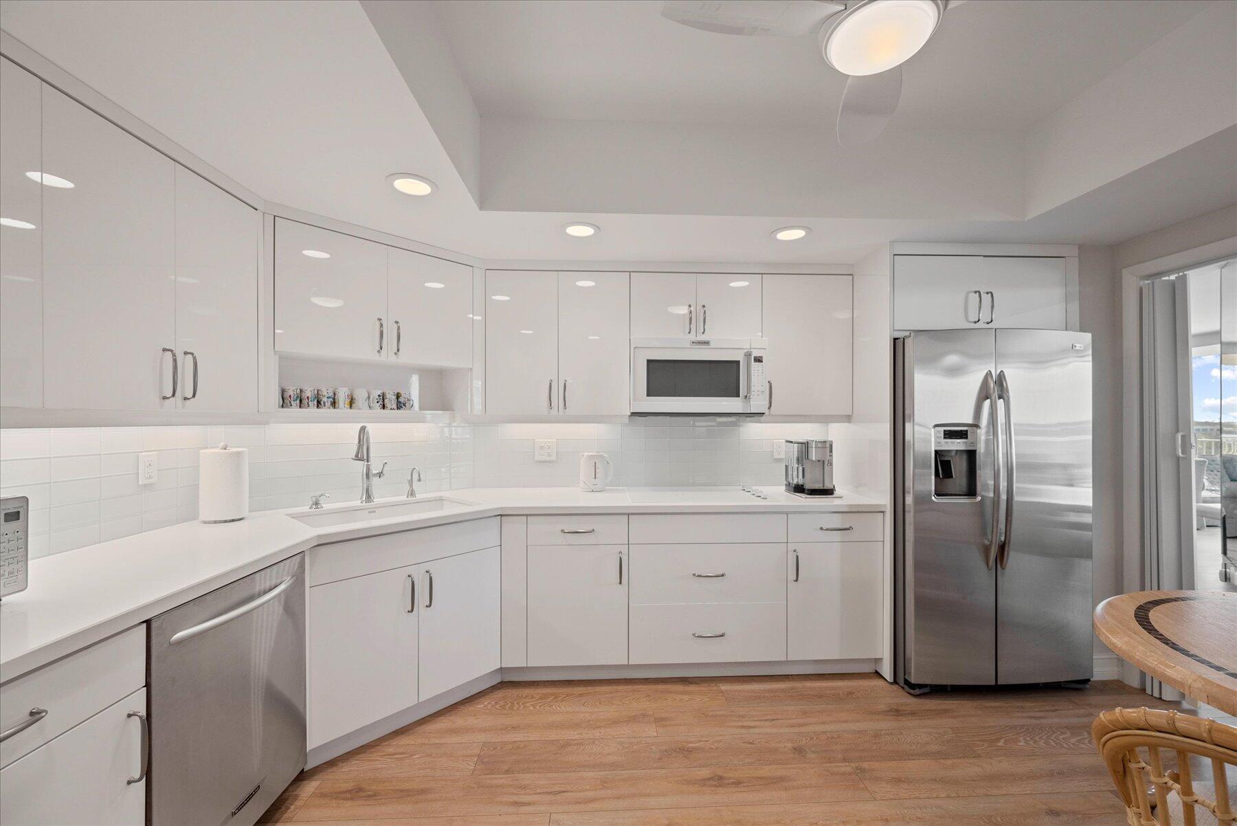 TWO THOUSAND CONDO - Residential