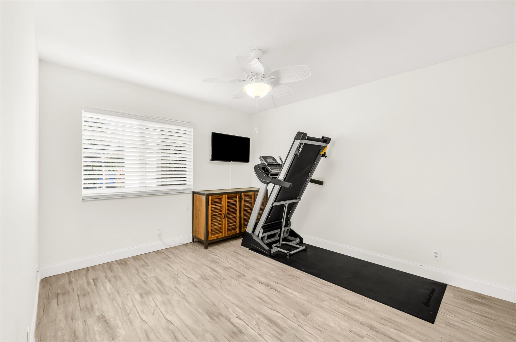 LAGO DEL REY NORTH CONDO - Residential