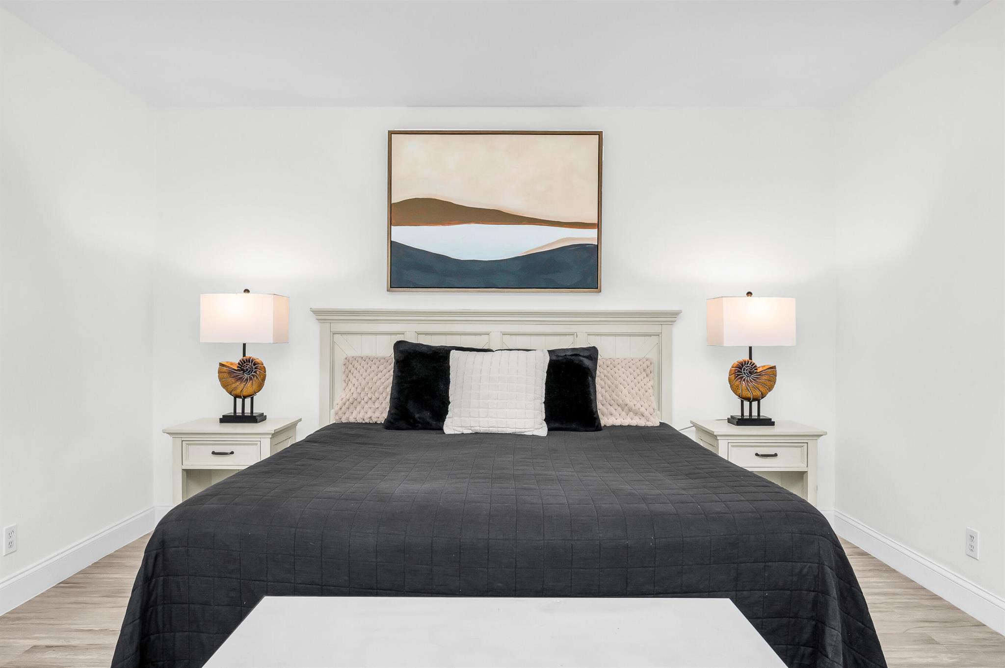 LAGO DEL REY NORTH CONDO - Residential