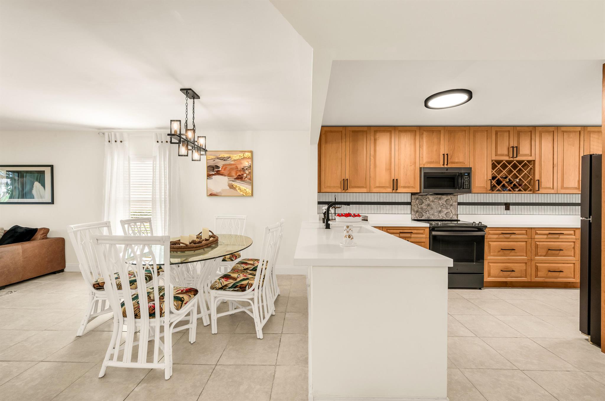 LAGO DEL REY NORTH CONDO - Residential