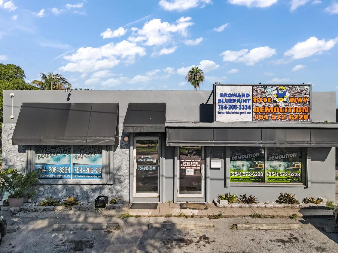 3071 NW 64 Ave