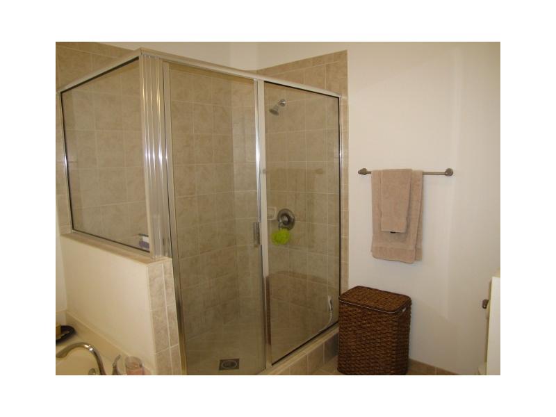 Las Brisas - Residential